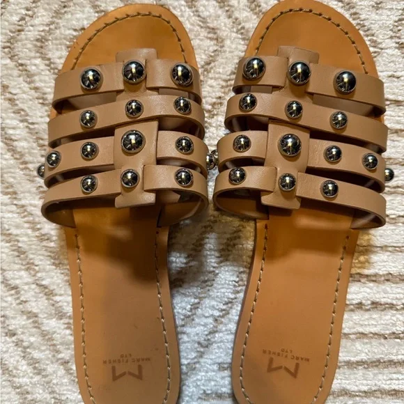 EUC-Marc Fisher LTD Womens Pacca Leather Studded Slide Sandals sz8 - Picture 3 of 5